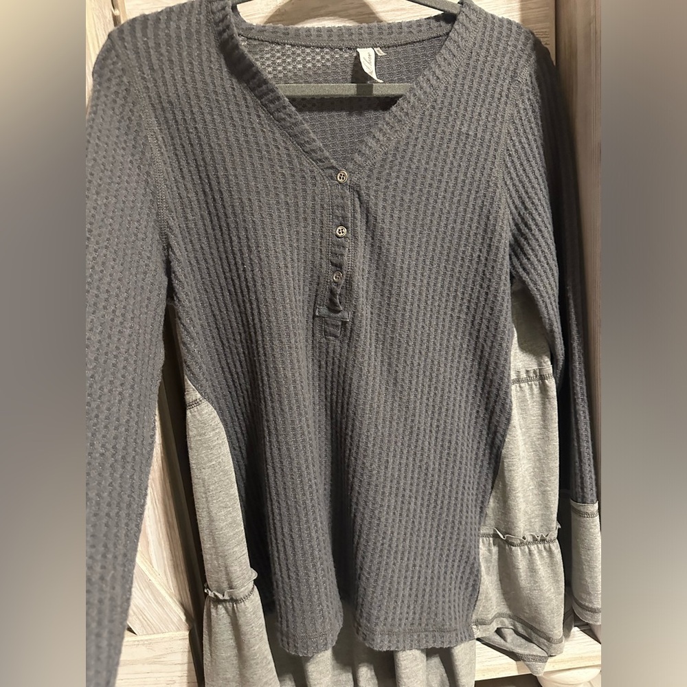 Grey long sleeve size S